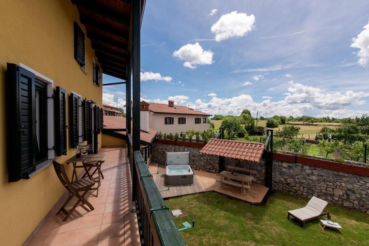 Vila Friuli Karst Komen Ngoại thất bức ảnh